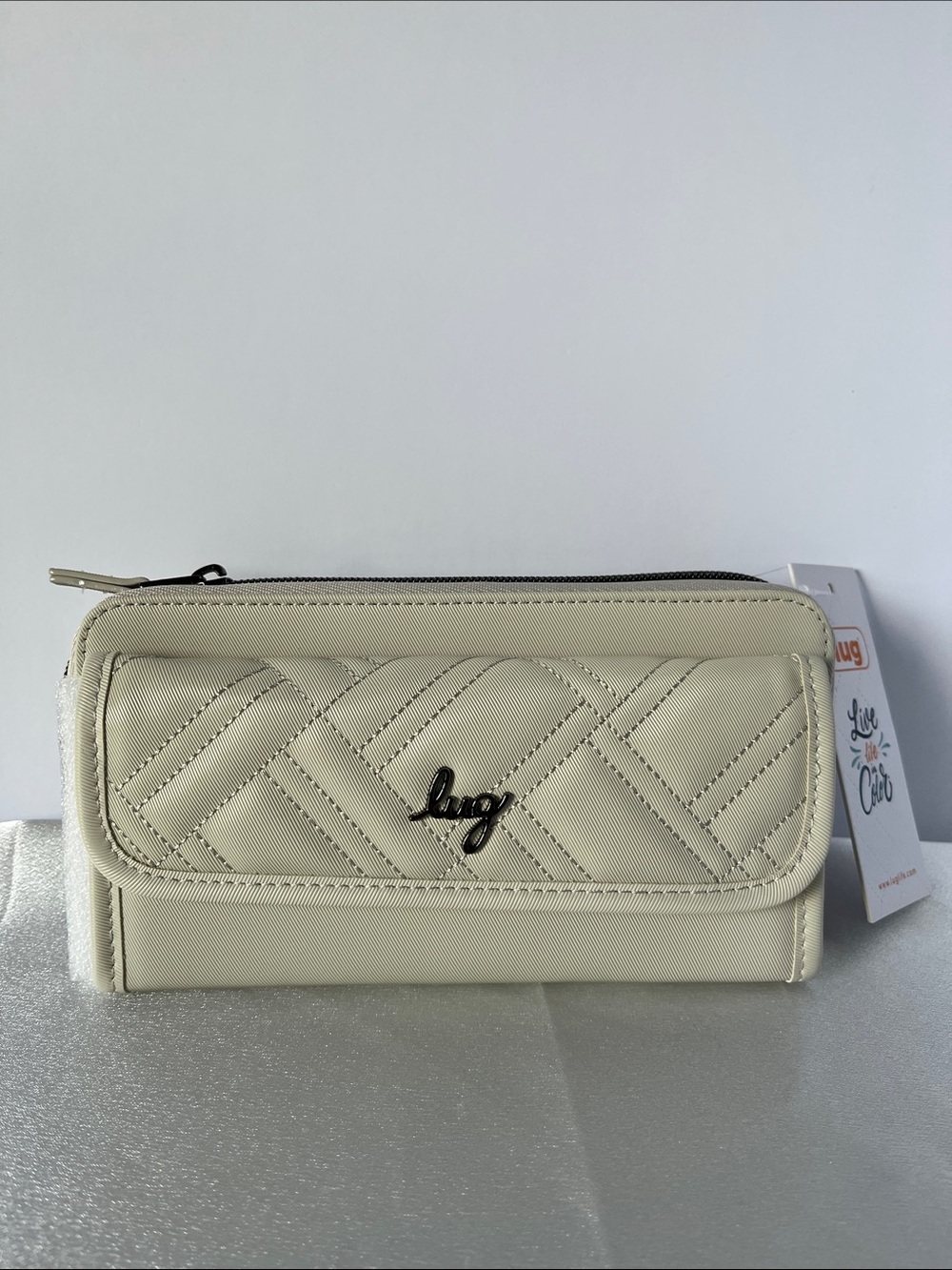 LUG - Kickflip SE Satin Luxe VL RFID Wallet in Pebble